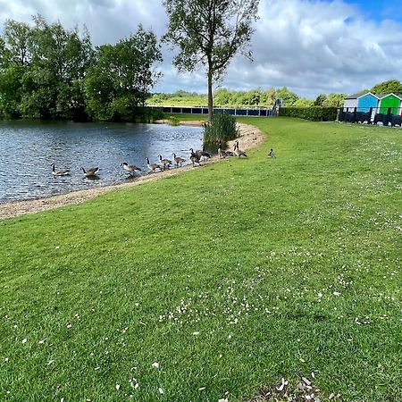 فيلا Waters Edge, Hoburne Cotswolds سيرني الجنوبية المظهر الخارجي الصورة