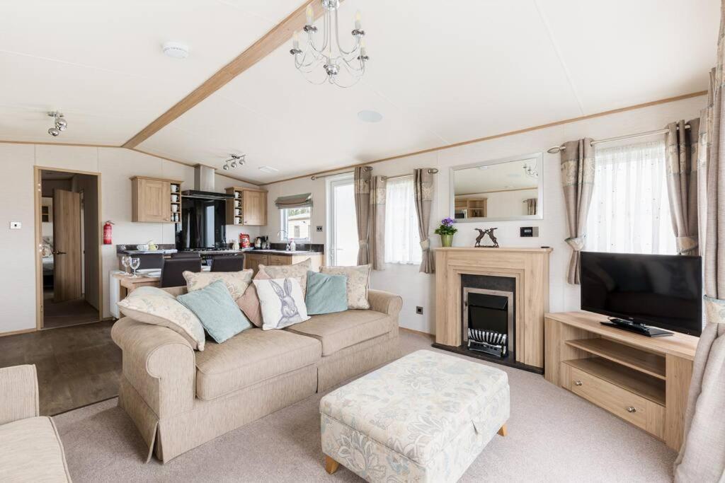 فيلا Waters Edge, Hoburne Cotswolds سيرني الجنوبية المظهر الخارجي الصورة